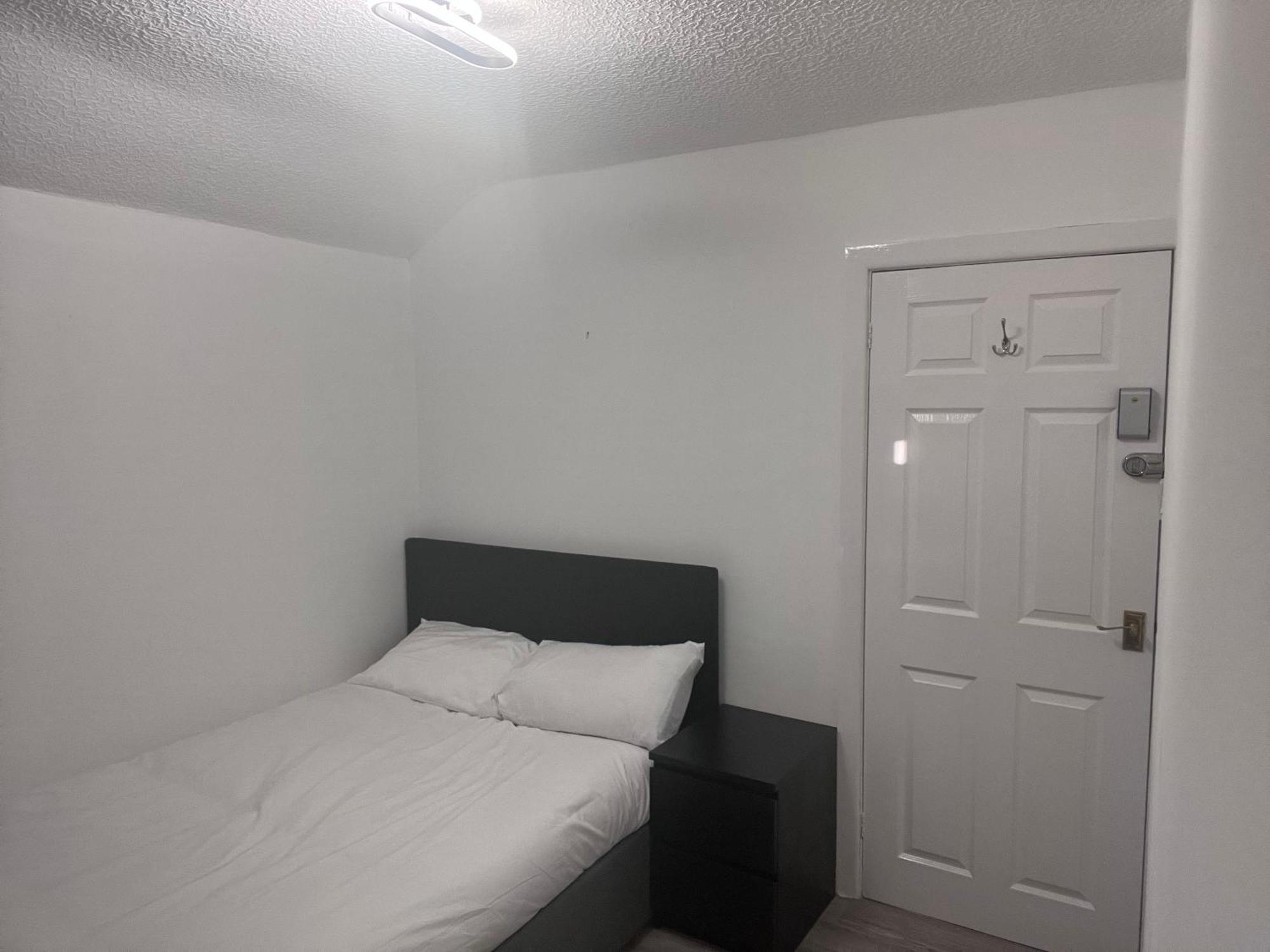 Room Of Bliss Radcliffe Εξωτερικό φωτογραφία